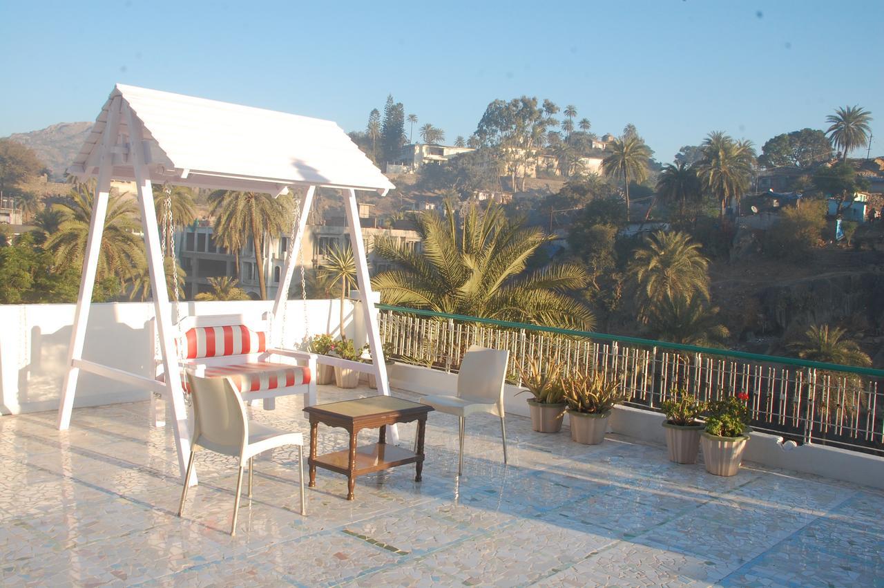 Hotel Karnavati Mount Abu Dış mekan fotoğraf