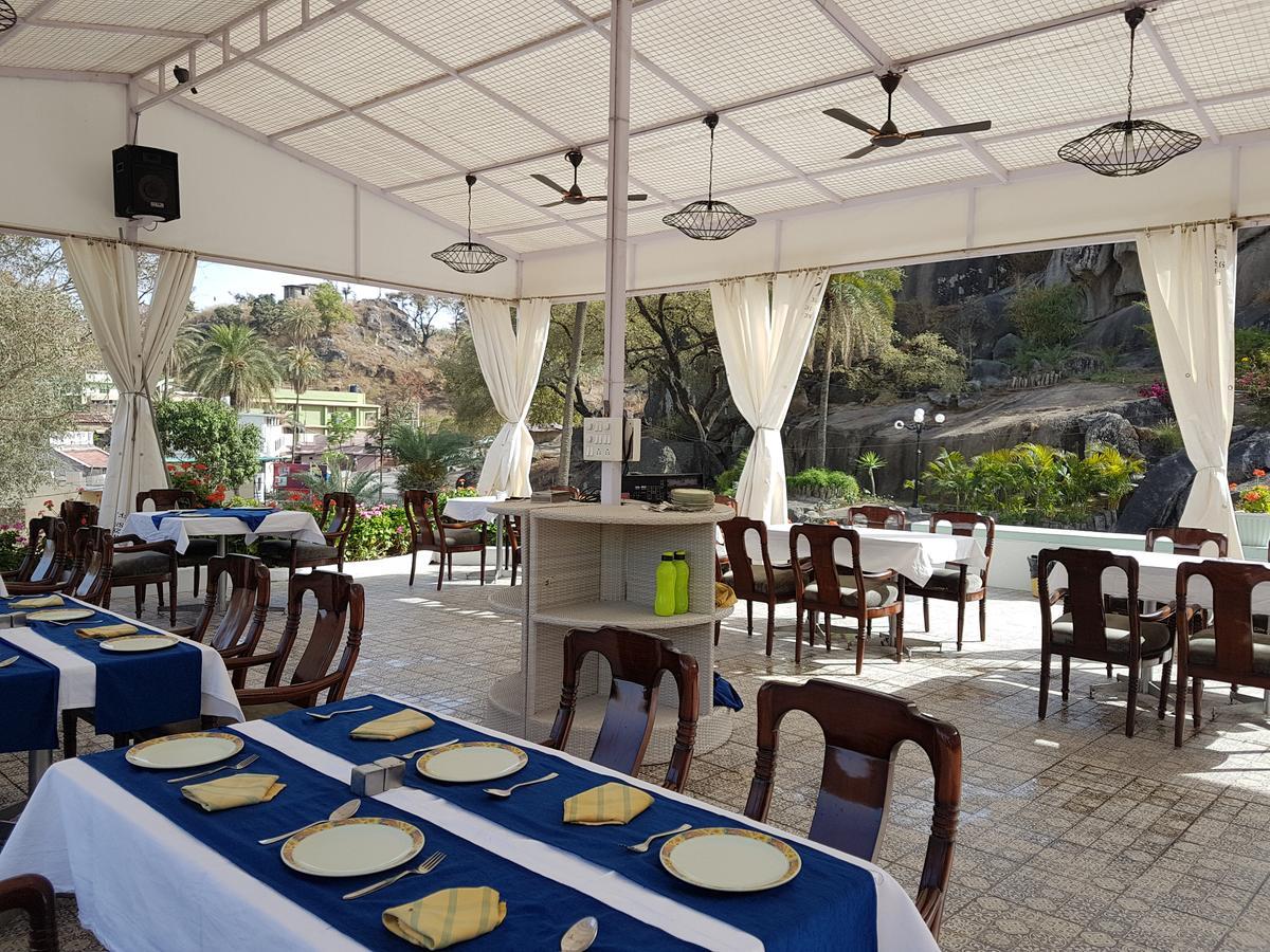 Hotel Karnavati Mount Abu Dış mekan fotoğraf