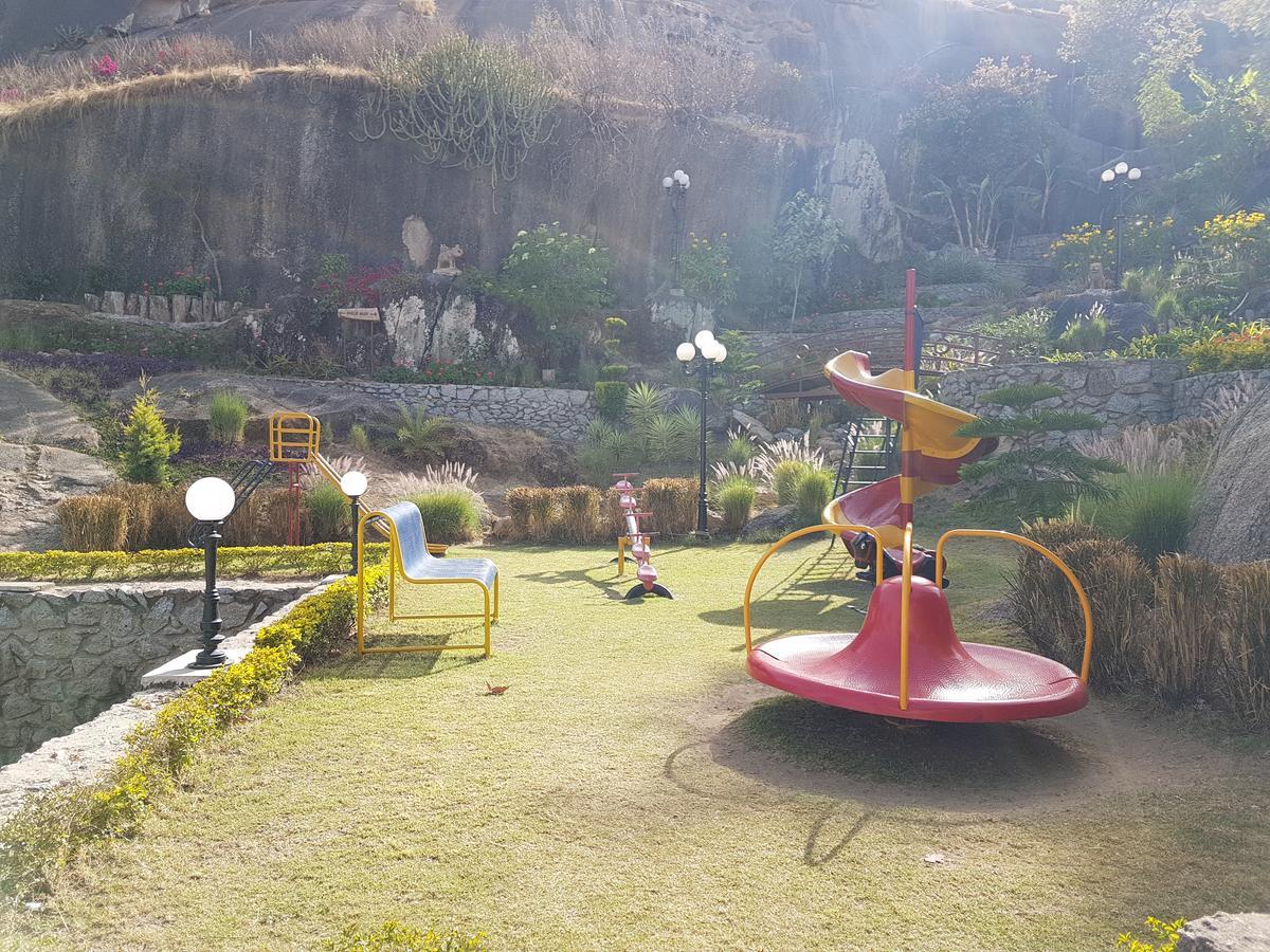 Hotel Karnavati Mount Abu Dış mekan fotoğraf