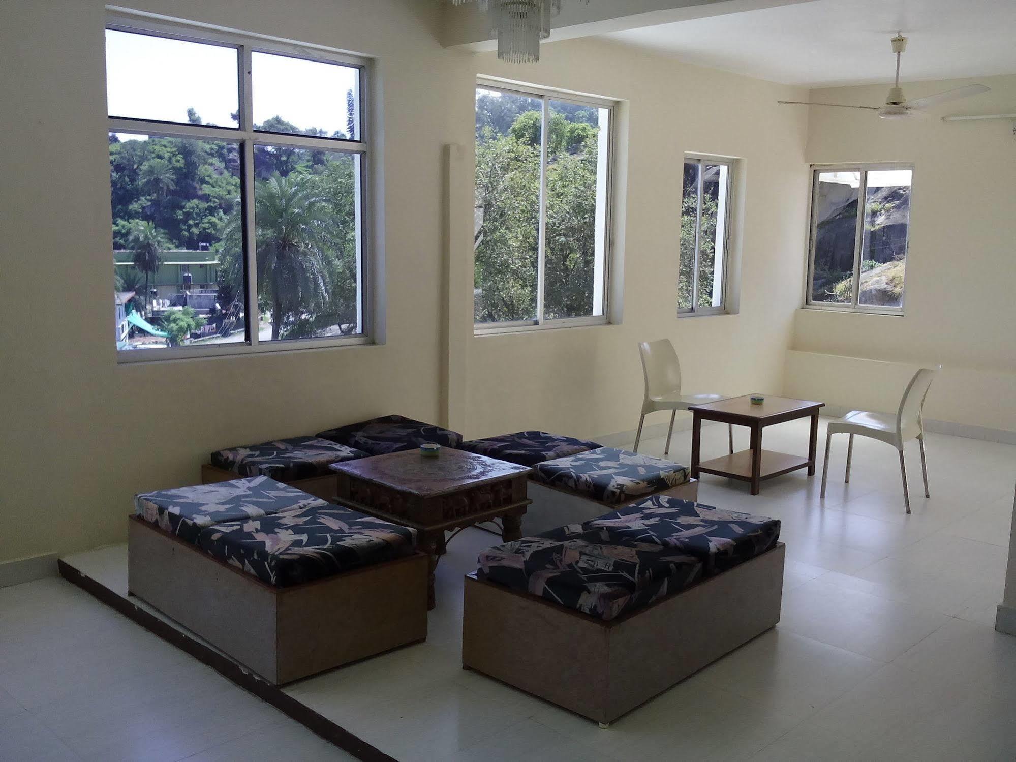 Hotel Karnavati Mount Abu Dış mekan fotoğraf