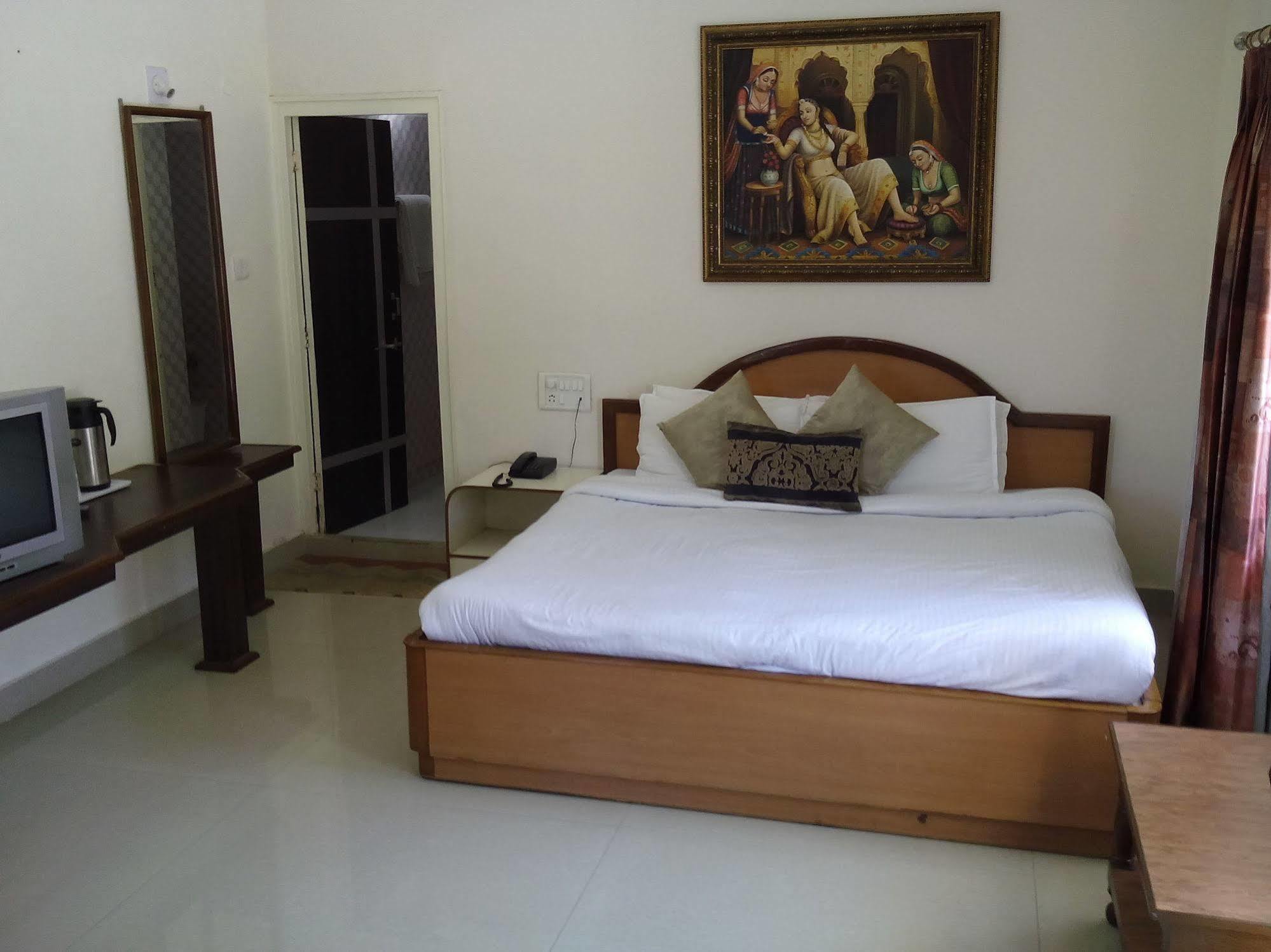 Hotel Karnavati Mount Abu Dış mekan fotoğraf